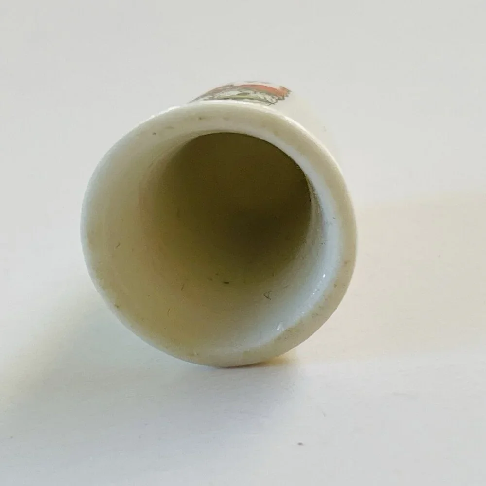 Vintage Porcelain Collectible‎ Christmas Thimble Singing Santa Decor